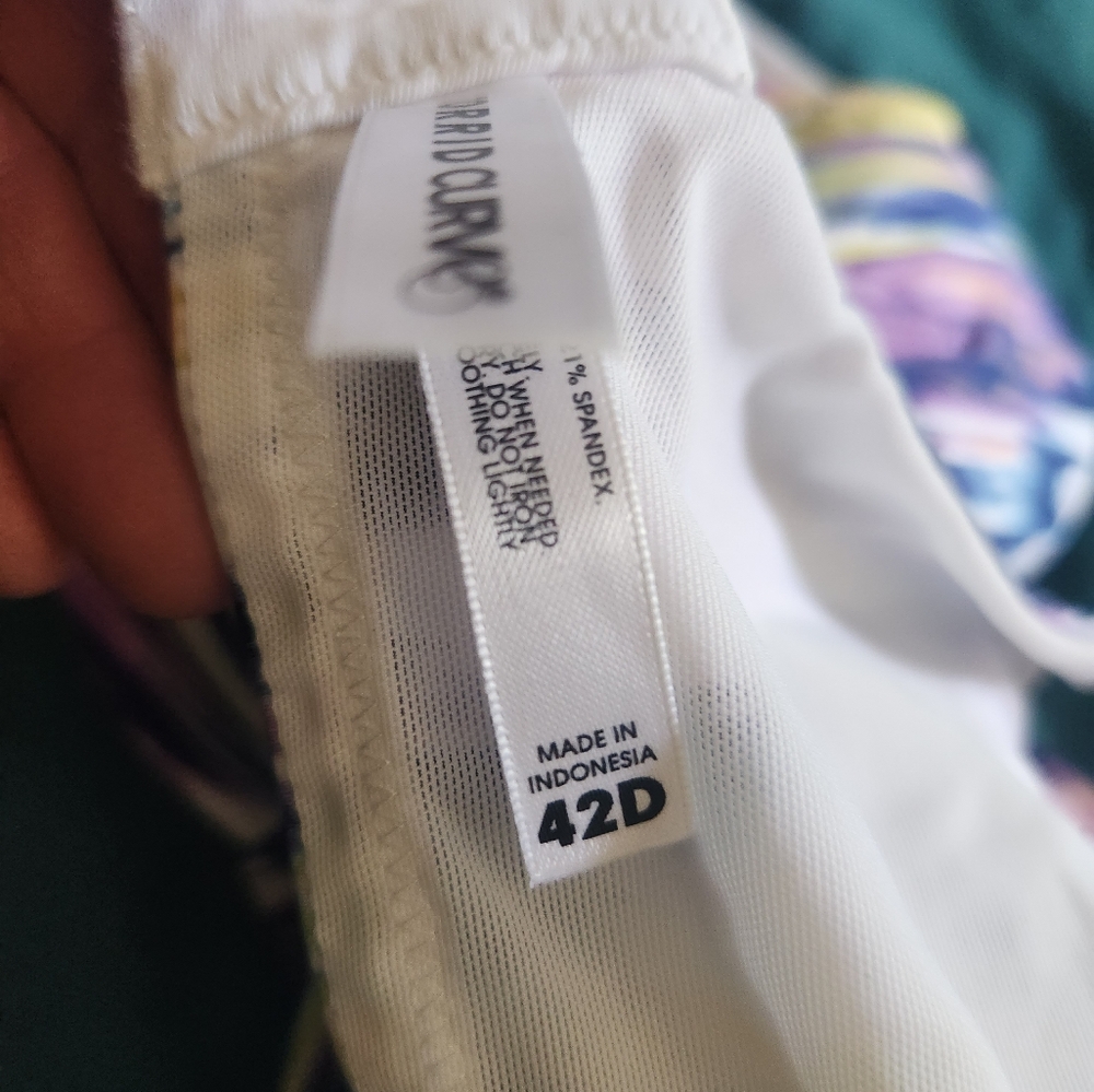 Torrid Multicolor Patterned Bra - Picture 2 of 4